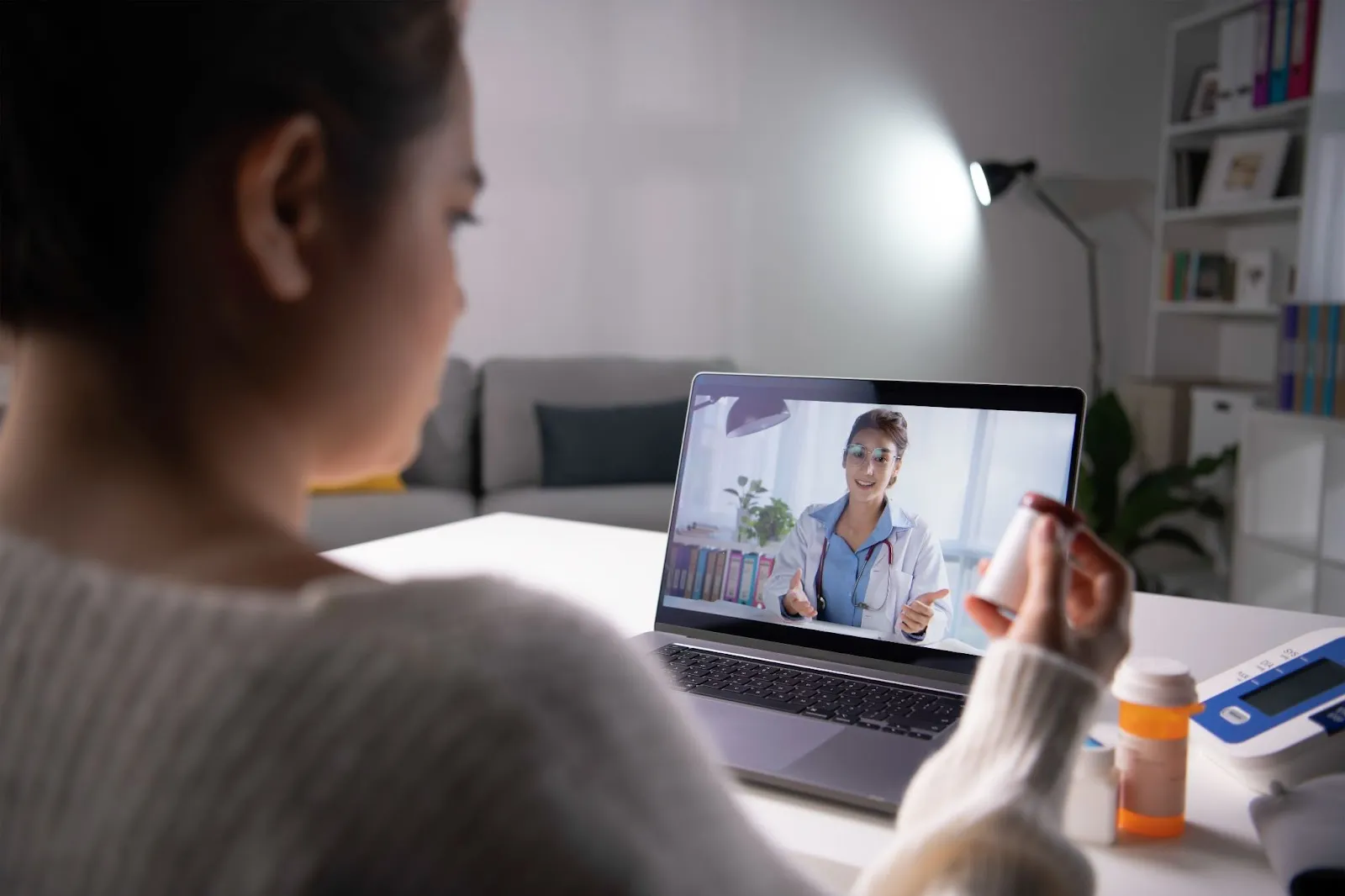 Kratom 7-Hydroxymitragynine powder extract addiction treatment